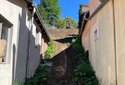 Casă cu Teren 900 Mp în Central - 3