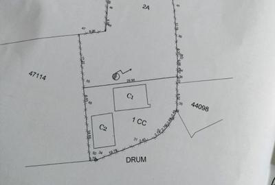 Teren de 2368 mp, în Ipotești - 2