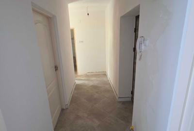 Apartament cu 2 camere decomandat în Central - 1