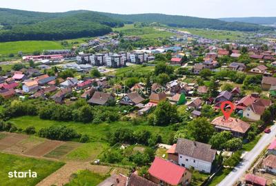 Casă cu 4 camere cu Teren 2625 Mp în Central - 3