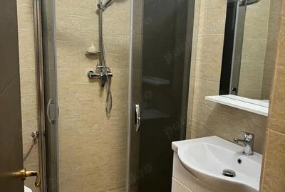 Spațiu comercial, de 2,300 mp, în Central