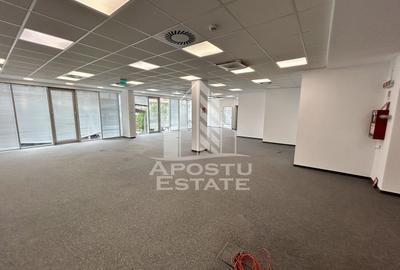 Birou, de 131 mp, în Central - 2