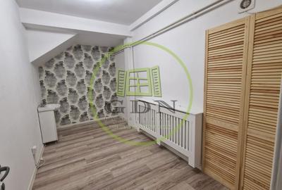 Spațiu comercial, de 45 mp, în Central - 3