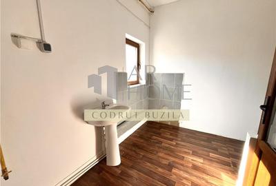 Apartament cu 4 camere semidecomandat în Central - 5