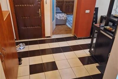 Apartament 2 camere decomandat etaj 3 zona Girocului - 10