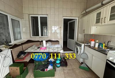 Casă individuală cu 2 camere în Central
