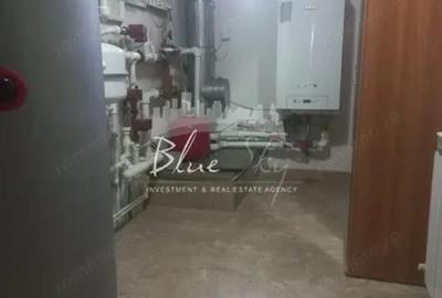 Casă cu 8 camere cu Canalizare în Km 5 - 16