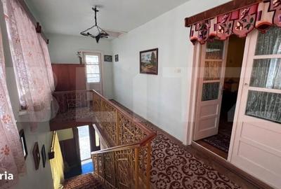 Casă cu 4 camere cu Teren 200 Mp în Central - 5