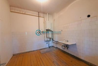 Casă individuală cu 3 camere cu Canalizare în Ana Ipătescu - 15