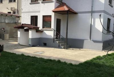 Casă cu 5 camere cu Teren 600 Mp în Ultracentral - 2