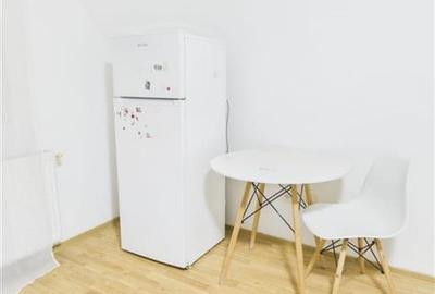 Apartament cu 2 camere decomandat în Dâmbovița - 4