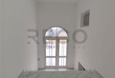 Casă cu 4 camere cu Teren 1097 Mp în Central - 11