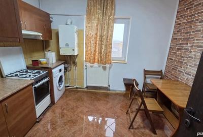 Apartament cu 2 camere decomandat în Central - 2