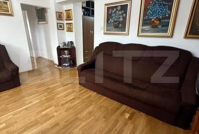 Apartament de vanzare, cu 2 camere, 60 mp, zona Sala Sporturilor, etaj 1/4 - 2