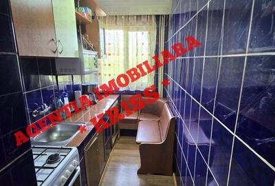 Apartament cu 2 camere semidecomandat în Craiovei - 1