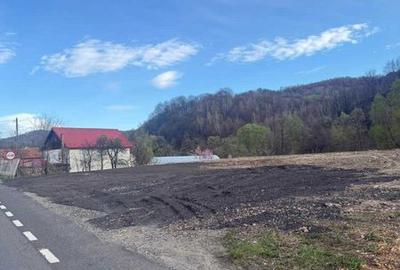 Teren de 1589 mp, în Baru - 1