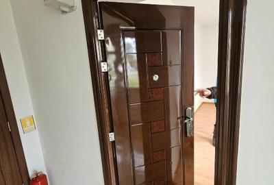 Birou, de 47 mp, în Central - 3