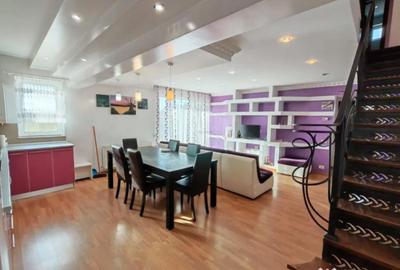 Apartament cu 4 camere decomandat în Central - 2