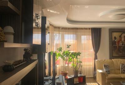 Casă cu 6 camere cu Canalizare în Ultracentral - 3