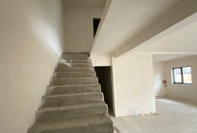 Oferta promotionala! Casa cu 5 camere si terasa circulabila, Subcetate - 23