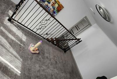 Casă cu 9 camere cu Teren 260 Mp în Central - 17