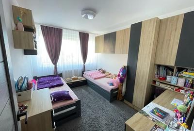 Apartament cu 3 camere, Str. Liberta?ii - 5