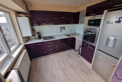 Apartament cu 3 camere decomandat, mobilat în Tomis Nord - 3