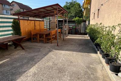 De inchiriat - Ap. 4 camere cu curte comuna, Floresti, 90 mp. - 11