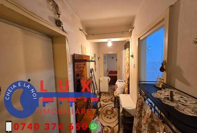 Apartament cu 3 camere semidecomandat în Central - 4
