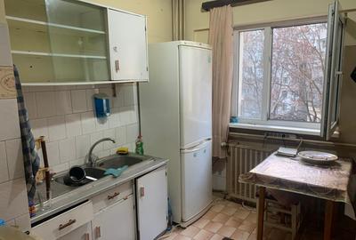 Apartament cu 2 camere semidecomandat în Dristor