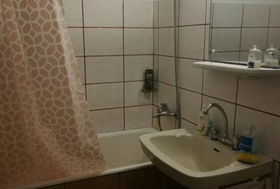 Garsonieră decomandată în Spitalul Județean