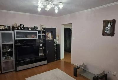 Apartament cu 3 camere decomandat în Central - 2