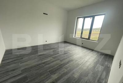 Casă cu 3 camere cu Teren 1100 Mp în Central