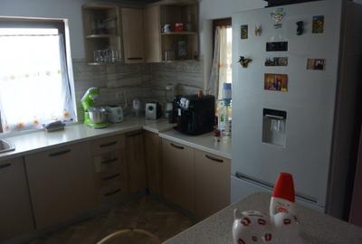 Casa P+E, la 15 km de Poiana Lacului, finisata, mobilata,  teren 7500mp, - 12
