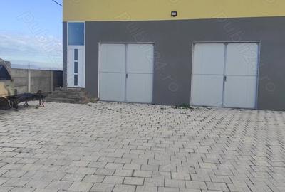 Spațiu comercial, de 390 mp, în Central - 3