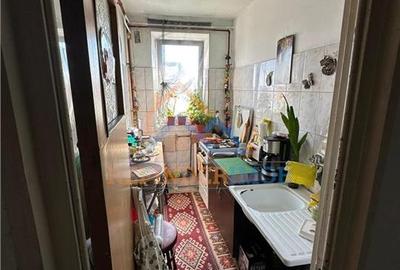 Vanzare apartament 2 camere, zona Giurgiului - Piata Progresul - 9