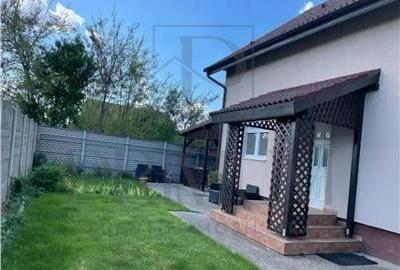Casa individuala - zona excelenta- suprafete generoase - toate utilitatile - mob