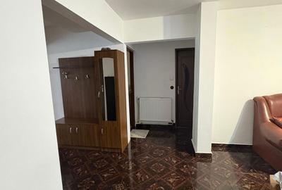 Apartament cu 3 camere decomandat în Central - 3
