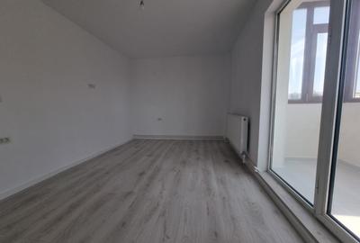 Apartament cu 3 camere decomandat, zona Pacurari - 2