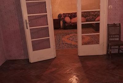 Casă cu 9 camere cu Teren 440 Mp în Central - 3