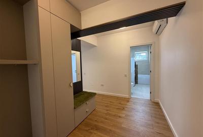 Apartament cu 2 camere decomandat în Tractorul - 20