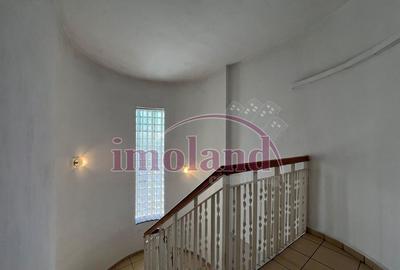 Casa 15 camere cu parcare mare - Jiului - 9