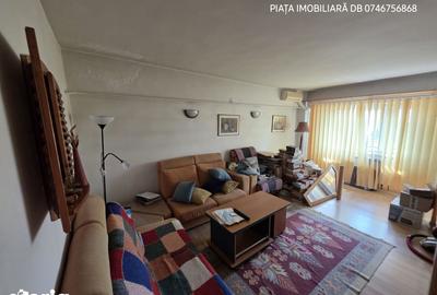 Apartament cu 4 camere decomandat în Central - 2