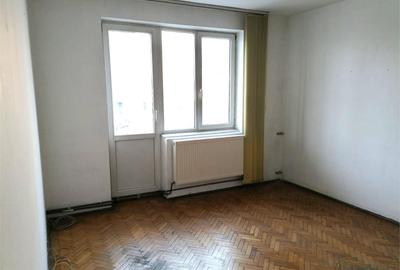 Apartament cu doua camere in Centrul civic pentru locuinta sau birou