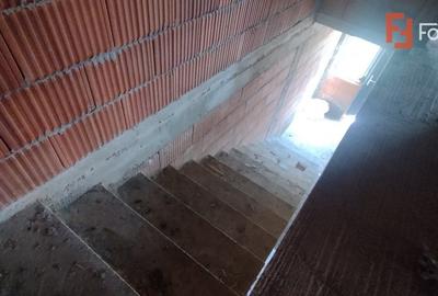 Duplex cu 7 camere cu Teren 500 Mp în Săcălaz - 29