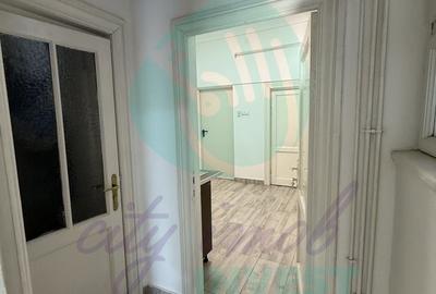 Apartament cu 3 camere semidecomandat în P-ța Romană - 14