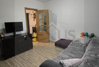 Apartament cu 2 camere decomandat, mobilat în Sud