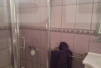 Casă cu 7 camere cu Teren 550 Mp în Central - 2