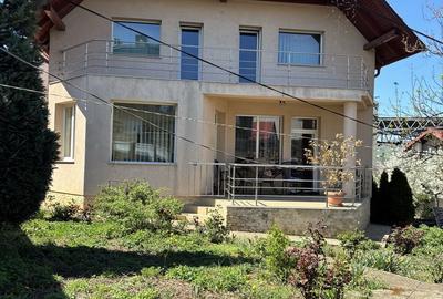 Casă cu 4 camere cu Teren 400 Mp în Gruia - 2