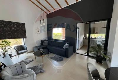 Casă cu 5 camere cu Teren 450 Mp în Central